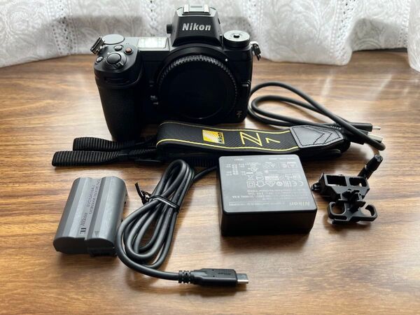 【良品】ニコン NIKON Z7 (シャッター数63,231)+付属品一式