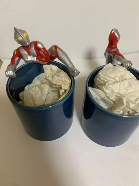 2点セット 新品未使用箱付き底裏シール付き リアルポーズマグ ウルトラマンフィギュア付きマグカップ 立体マグカップ 当時物