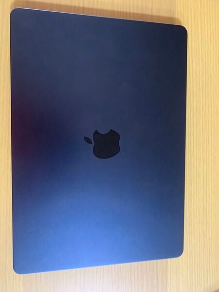 Macbook Air 2022 M2 8GB 512SSD