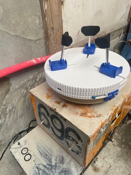 ワンタッチ芯出し機 陶芸