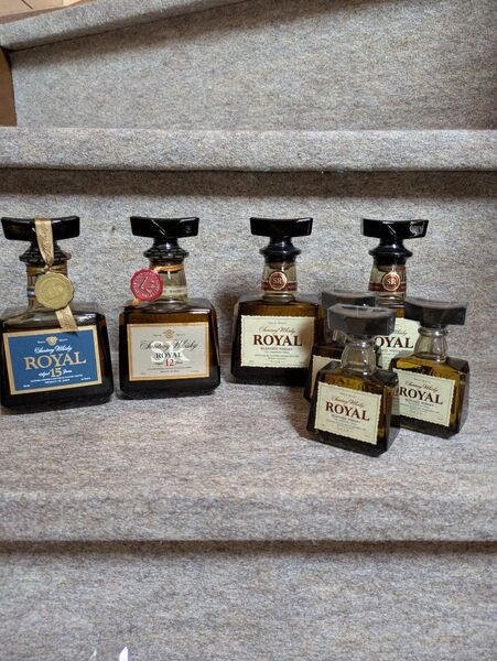 古酒 サントリーウイスキーROYAL ミニボトル3本と180ml4本セット: 15年(コルク緩み)、SR12年含む