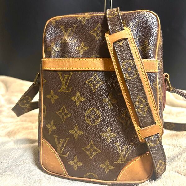 ルイヴィトン LOUIS VUITTON ショルダーバッグ ダヌーブ モノグラム レザー ブラウン M45266