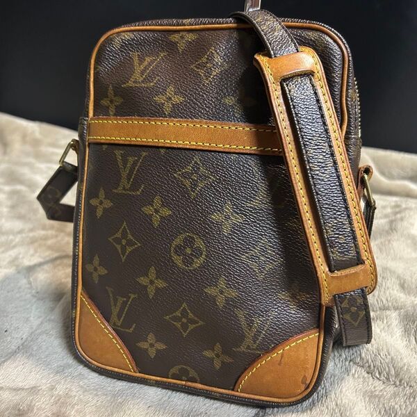 ルイヴィトン ダヌーブ ショルダーバッグ LOUIS VUITTON モノグラム M45266 ブラウン