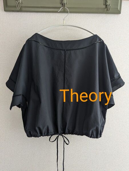 【良品】Theory 透かしレース 黒プルオーバー半袖