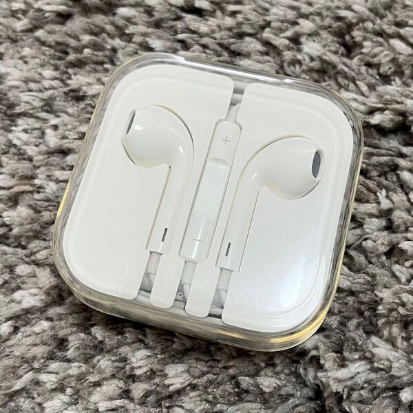 【新品未使用】アップル 純正 イヤホン イヤホンジャック iPhone付属品