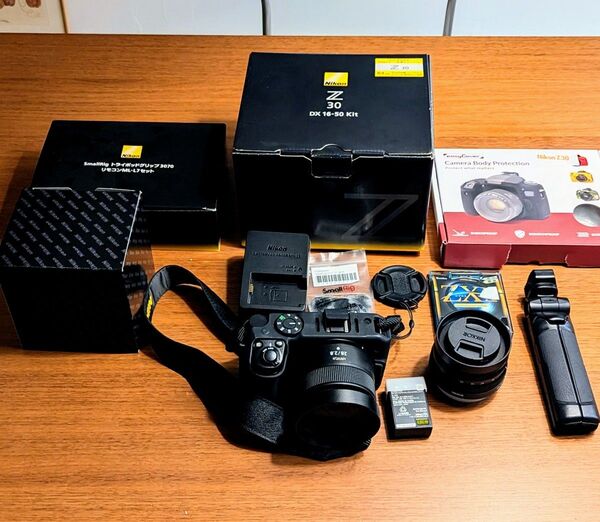 Nikon z30 レンズ2個 最強フルセット (他の方と比べてみて下さい。かなり安いです)