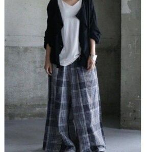 antiqua チェック柄。 綿麻ワイドパンツ