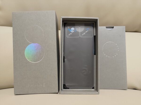 ASUS Zenfone 8 オブシディアンブラック ZS590KS-BK256S16/A 美品Aランク 付属品あり16GBモデル