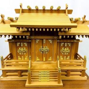 【美品】屋根違い三社 神棚 天然木 幅61.5cm 大型 宮形 三社宮 神具 神様