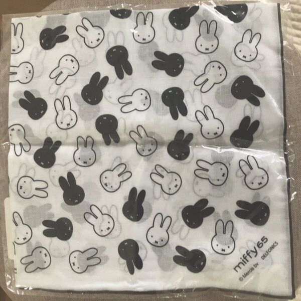 新品未開封★65周年ミッフィー 展購入 ハンカチ miffy DELFONICS モノクロ 白黒
