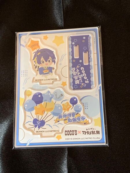 COCO'S(ココス) × わんぱく!刀剣乱舞 ココス アクリルスタンド 三日月宗近