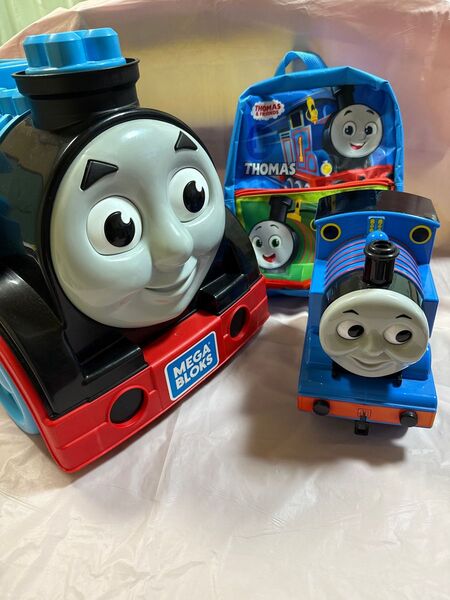 トーマス貯金箱 おもちゃ 機関車 トーマス 手押し車トーマスのリュック おもちゃ