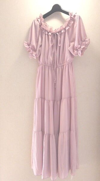 新品タグ付 夏用ティアードワンピース Fサイズ GRL 裏地付 オフショル