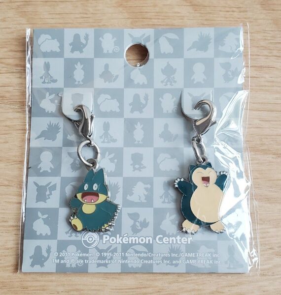 ポケモン メタルチャーム カビゴン ゴンベ