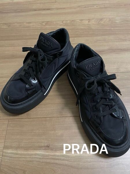 【PRADA】レザーx Re-Nylon ハイトップスニーカー