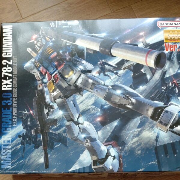 MG 機動戦士ガンダム RX-78-2 ガンダムVer.3.0 1/100スケール 色分け済みプラモデル