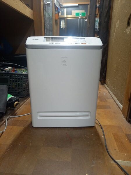 アイリスオオヤマ モニター空気清浄機 MSAPーAC100ーW 2021年式 美品