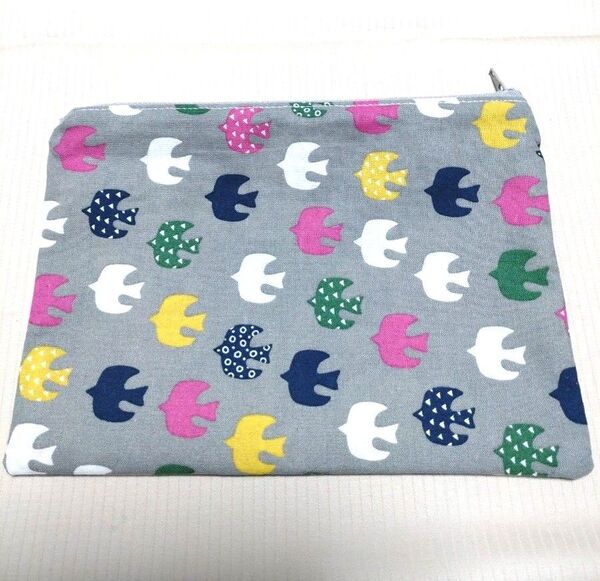 SALE!【handmade】鳥柄 フラットポーチ ペタンコポーチ ハンドメイド フラットポーチ