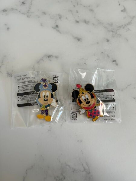 【未開封新品】ディズニーシー ピンバッジ 2個