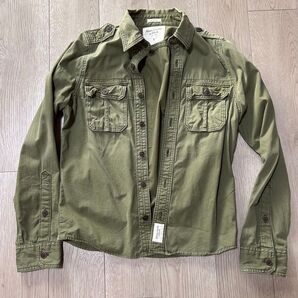 Abercrombie & Fitch ミリタリーシャツ カーキグリーン Sサイズ(M相当)