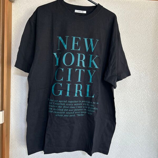 レディースブラック Tシャツフリー