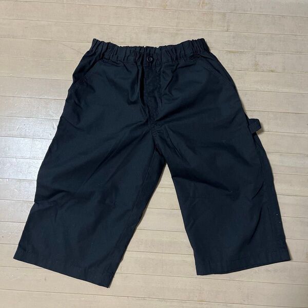 COMME CA ISM 黒のハーフパンツ 150cm