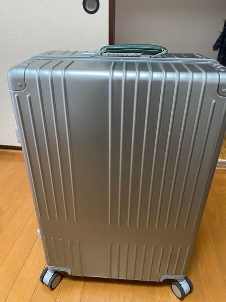 イノベーターキャリーケース70L