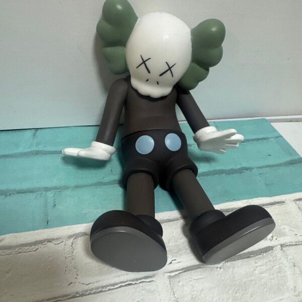 ★新品★KAWS カウズ フィギュア インテリア 置物