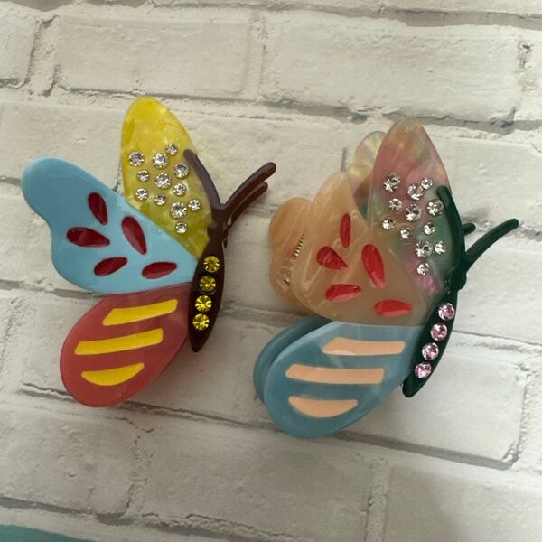 ★新品★蝶々 ヘアクリップ ヘアアクセサリー バレッタ 2個セット
