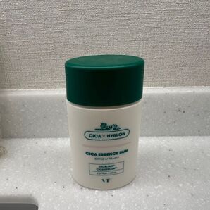 VT CICA シカ エッセンス サン SPF50+ PA++++ 日焼け止めクリーム 60ml