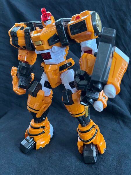 ブラキオサウルス型巨大ロボット
