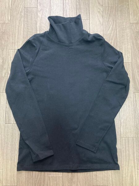 ☆新品☆UNIQLO ユニクロ ストレッチコットンタートルネックT 長袖 黒 サイズM ハイネック カットソー シャツ