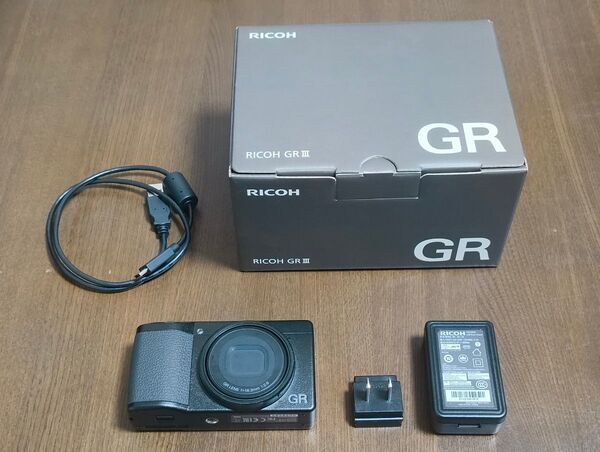 RICOH GR III コンパクトデジタルカメラ + アクセサリー類