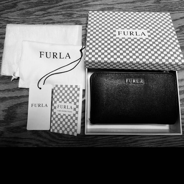 FURLA☆二つ折り財布☆