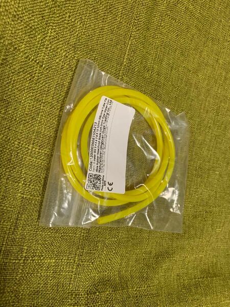 OD4mm ID2mm 1 メートル シリコンチューブ 耐熱 仕様 頑丈 新品、未使用、送料無料 イエロー 黄