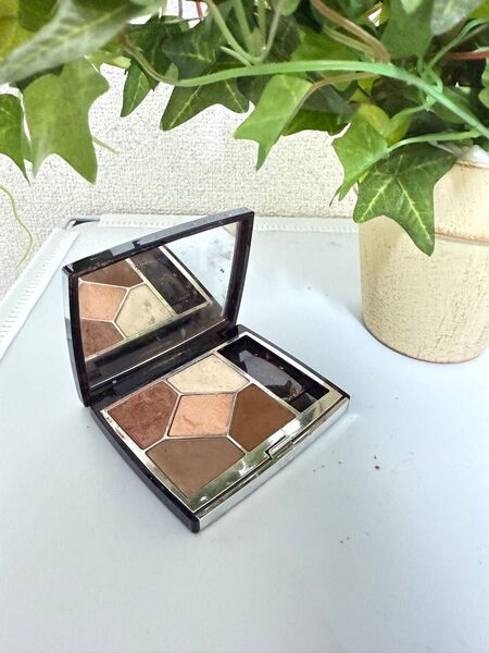 【中古品】Dior サンククルールクチュール 649番 アイシャドウ サンククルール ディオール