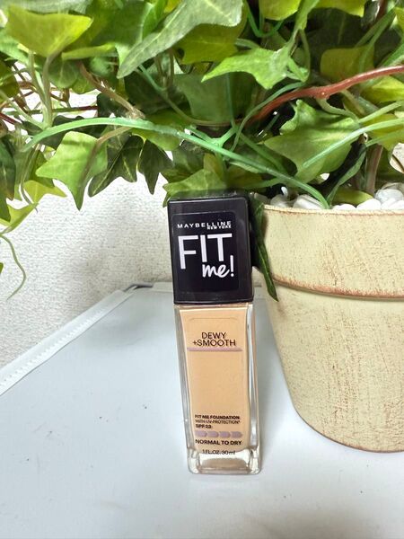 【中古品】MAYBELLINEフィットミー リキッド ファンデーション D113