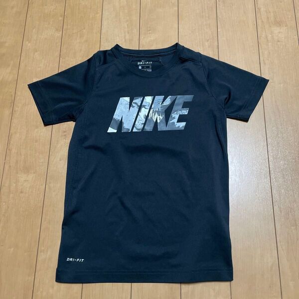 NIKE Tシャツ S