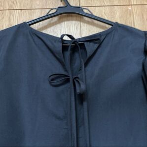 変わりデザインワンピース 黒 ロング丈 フレア