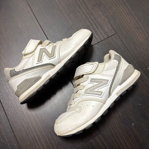 ニューバランス996キッズ17.5センチYV996 LWH キッズ 白