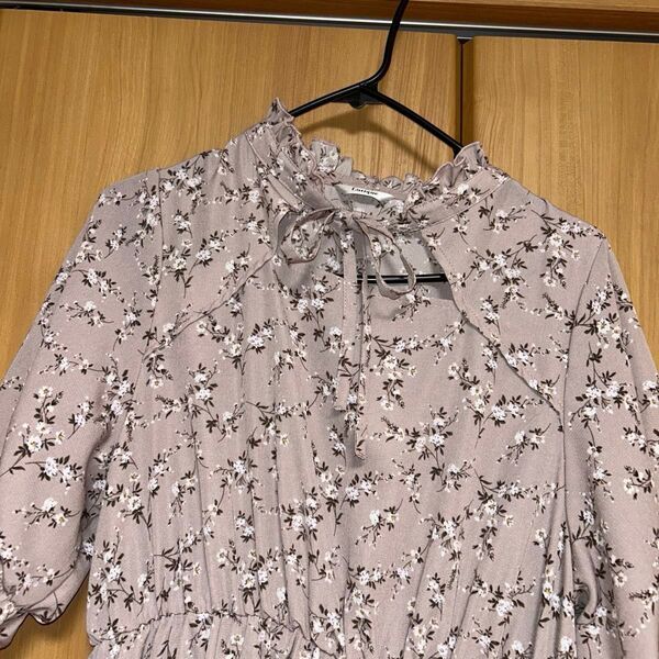 【美品】小花柄ワンピース くすみピンク レディース M ロング丈 春 映えワンピ とっても可愛いです★ふ