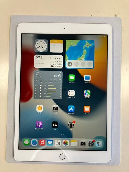 iPad 第8世代 32GB シルバー Wi-Fiモデル 中古品
