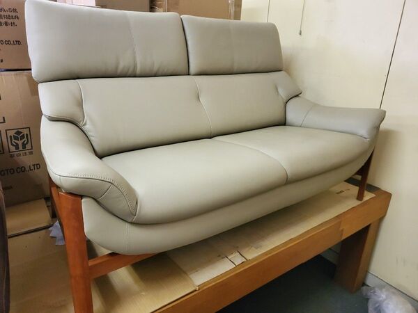 カリモク家具 本革 2人掛け ソファーZU62モデル
