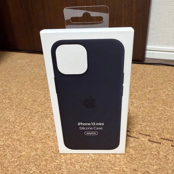 iPhone13 mini Apple 純正シリコンケース【ミッドナイト】MagSafe対応