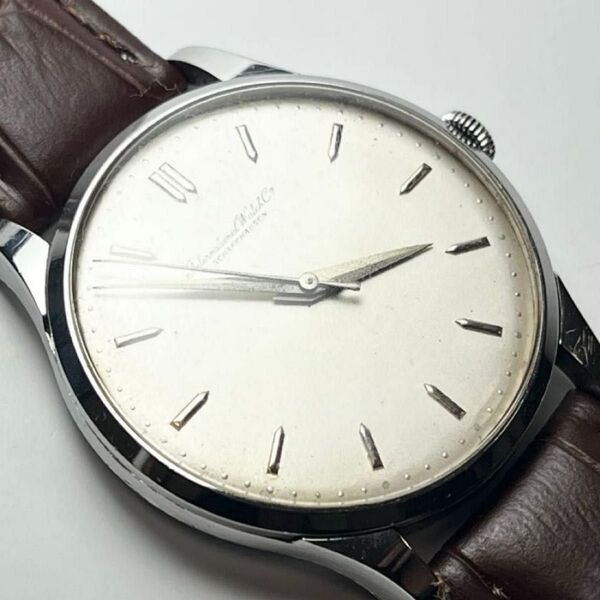IWCオールドインター シャフハウゼン手巻式3針アイボリーダイヤル1950年代