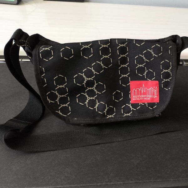 Manhattan Portage ショルダーバッグ ブラック 黒