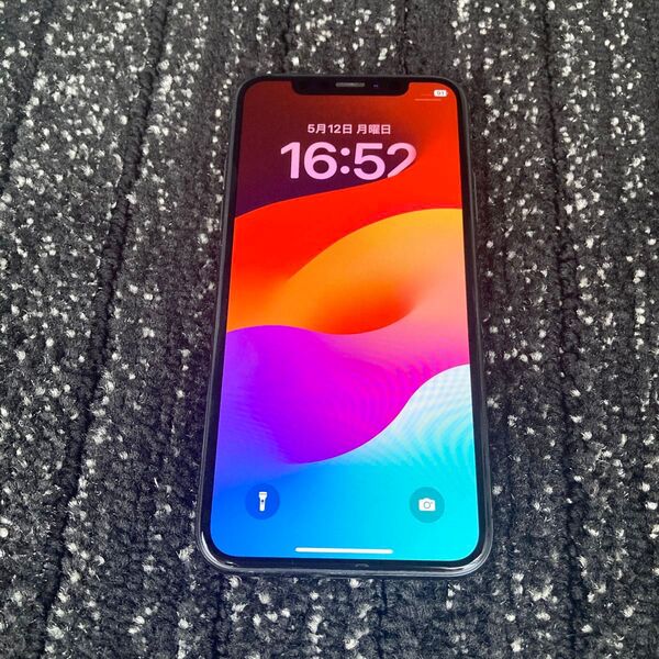 iPhone XS 64GB simフリー