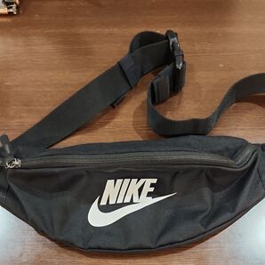 NIKE ウエストポーチ ブラック