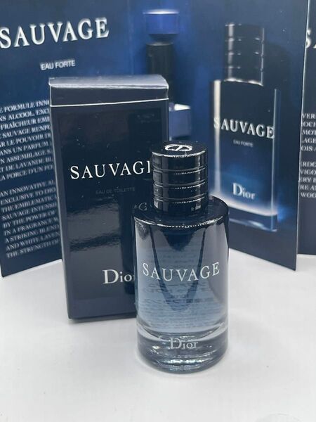 新品 未使用 Dior ソヴァージュ オードゥトワレ 10ml オーフォルト1ml オーフォルト1ml ノベルティセット