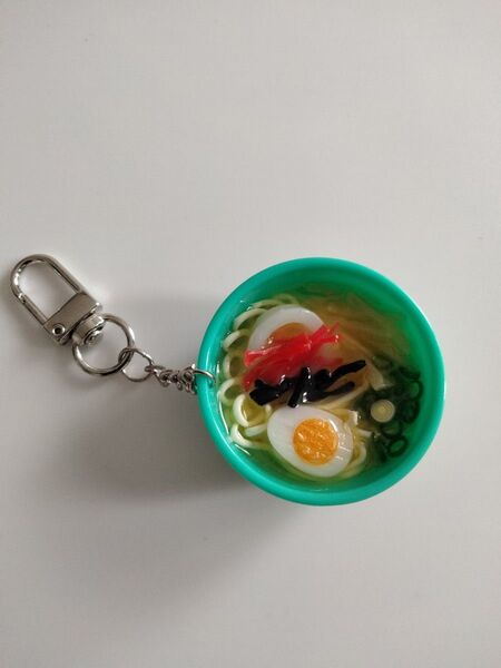 食品サンプル ラーメンキーホルダー(緑)